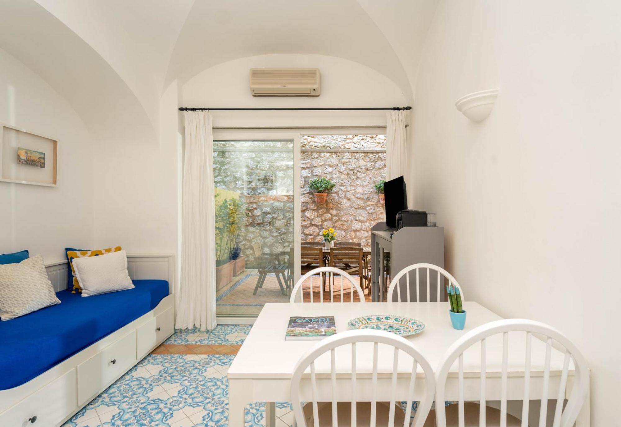 Oliveto Capri Apartments الغرفة الصورة